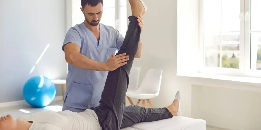 Effective Treatments for Nerve Pain After Knee Replacement - Innovative Health Care Centers